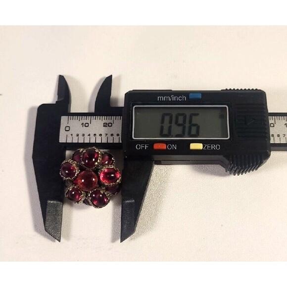 Crown Trifari Alfred Philippe ruby Cluster clip on Earrings Trifanium cabochon - Picture 8 of 8